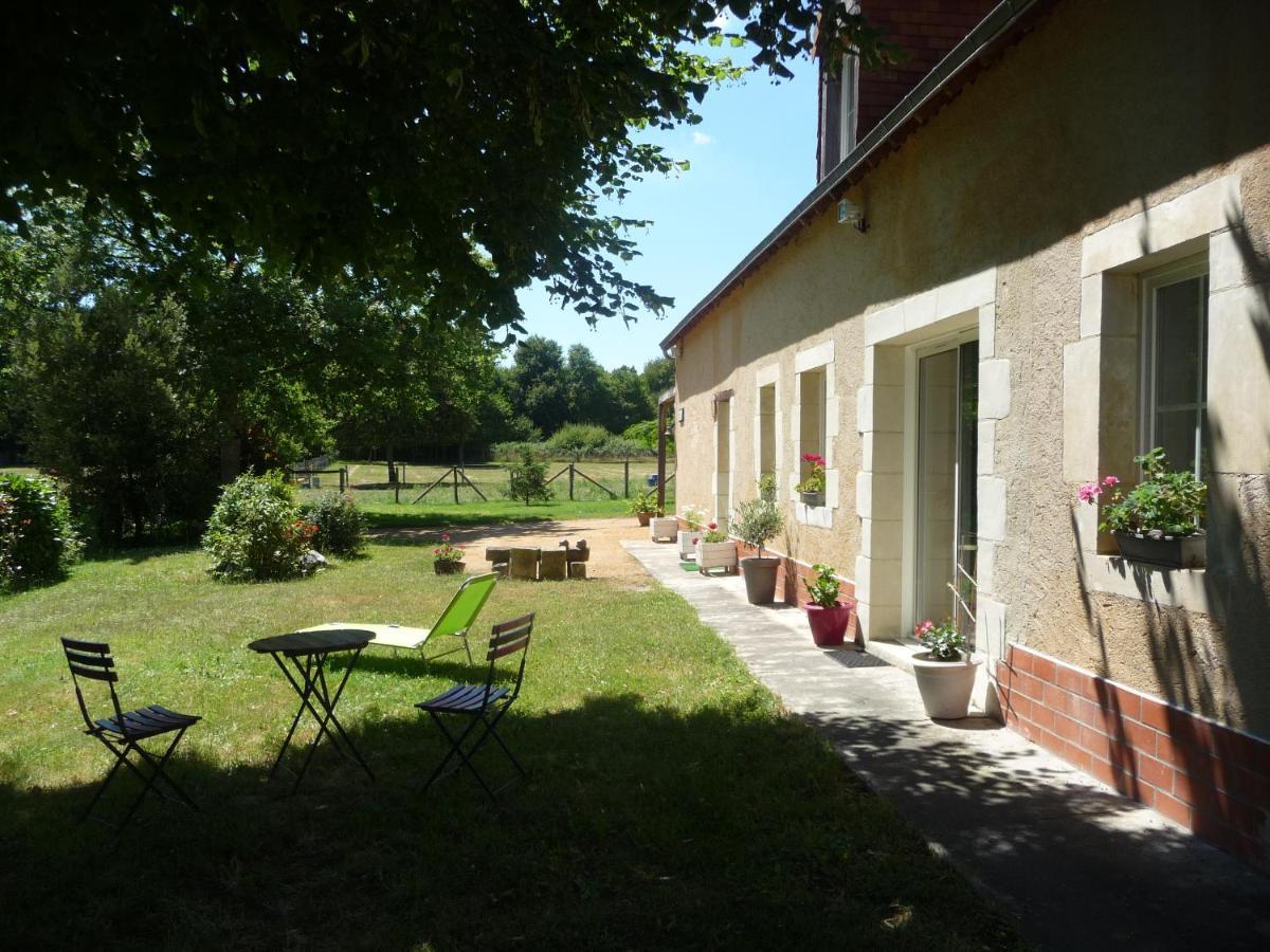 Chambre D'Hote En Vallee Du Loir - Elevage Des Rosiers Bazouges-sur-le-Loir Zewnętrze zdjęcie